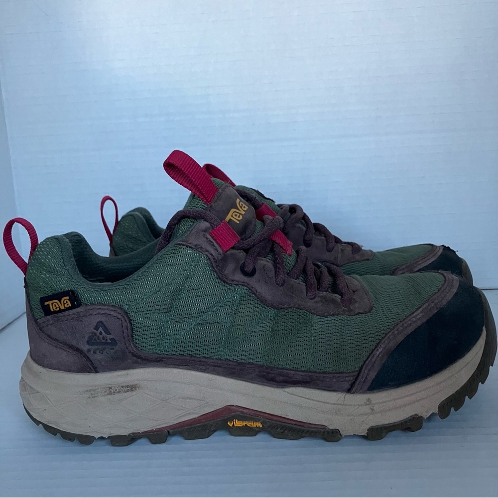 Teva Men's Green and‎ Gray Athletic Shoes